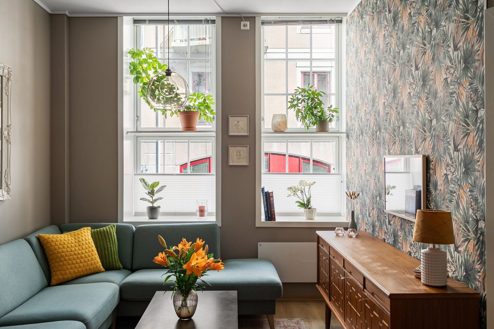 Living room window and natural daylight